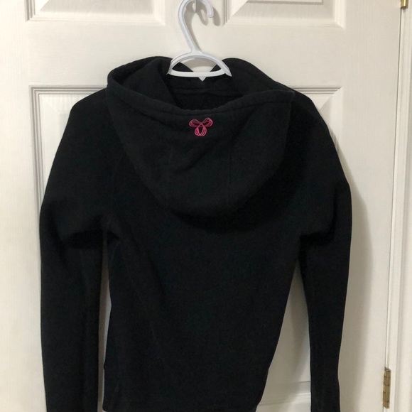Aritzia TNA hoodie - Picture 2 of 2